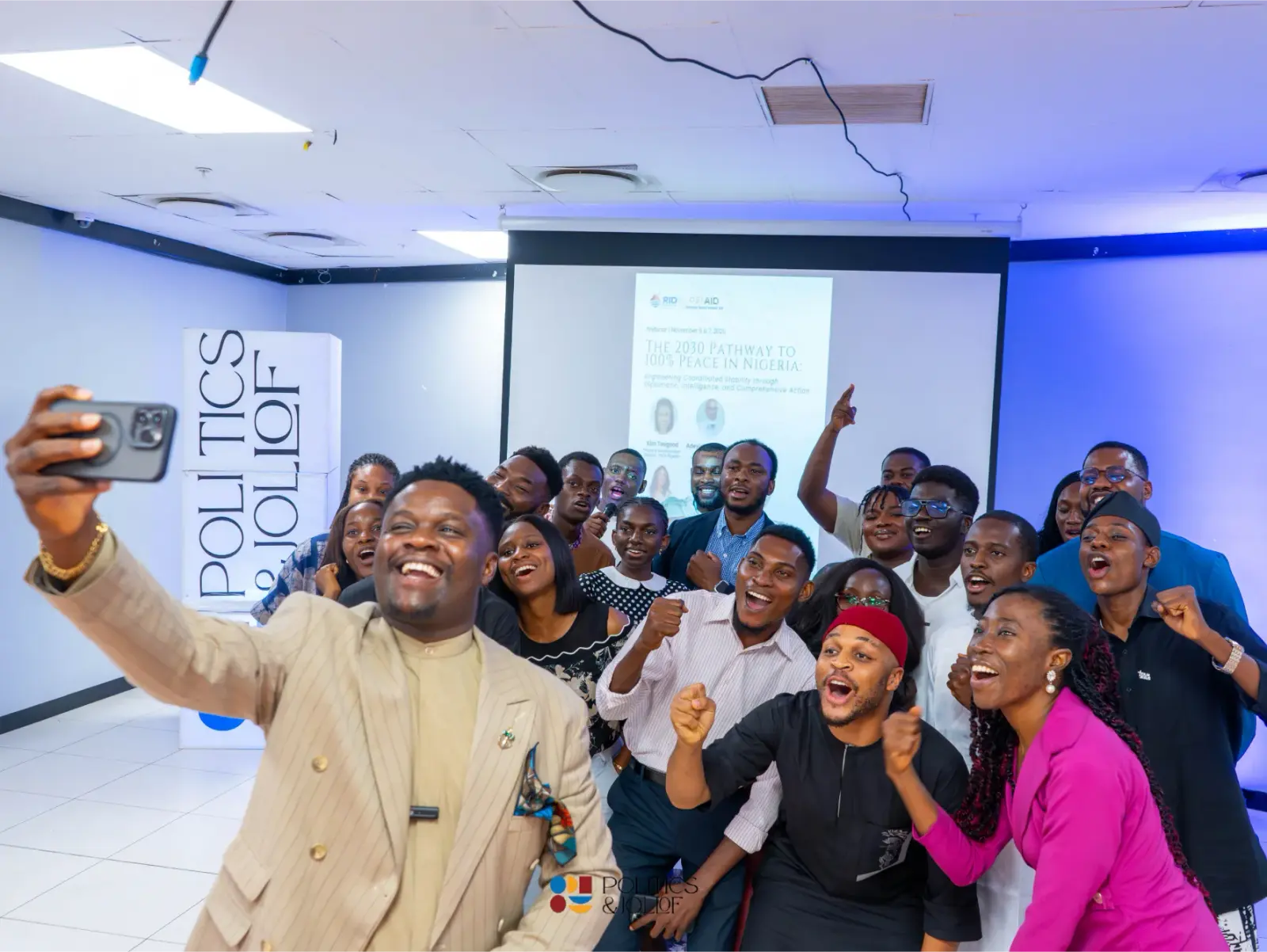 Group selfie at the end of an edition